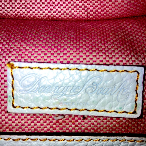 Dooney & Bourke White Pebble Leather purse - Picture 4 of 4